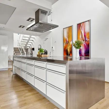Lejlighed I Penthouse Med Fire Terrasser Balkoner Og En Fantastisk Udsigt Over Havn *