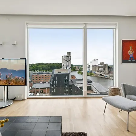 Tatil Evi Lejlighed I Penthouse Med Fire Terrasser Balkoner Og En Fantastisk Udsigt Over Havn *