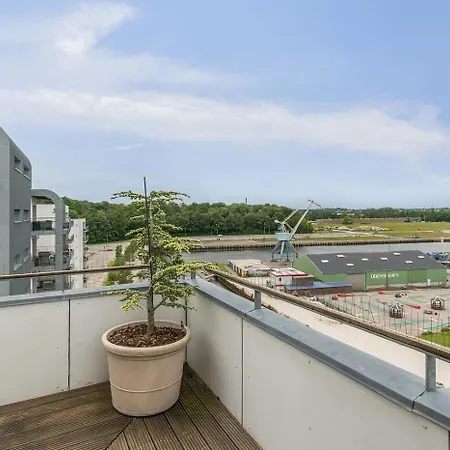 Lejlighed I Penthouse Med Fire Terrasser Balkoner Og En Fantastisk Udsigt Over Havn Semesterbostad *