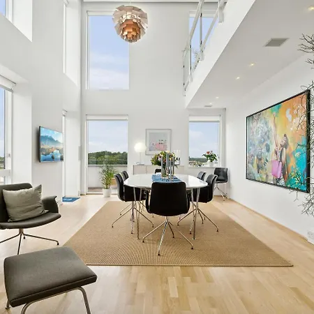 Lejlighed I Penthouse Med Fire Terrasser Balkoner Og En Fantastisk Udsigt Over Havn Holiday home *